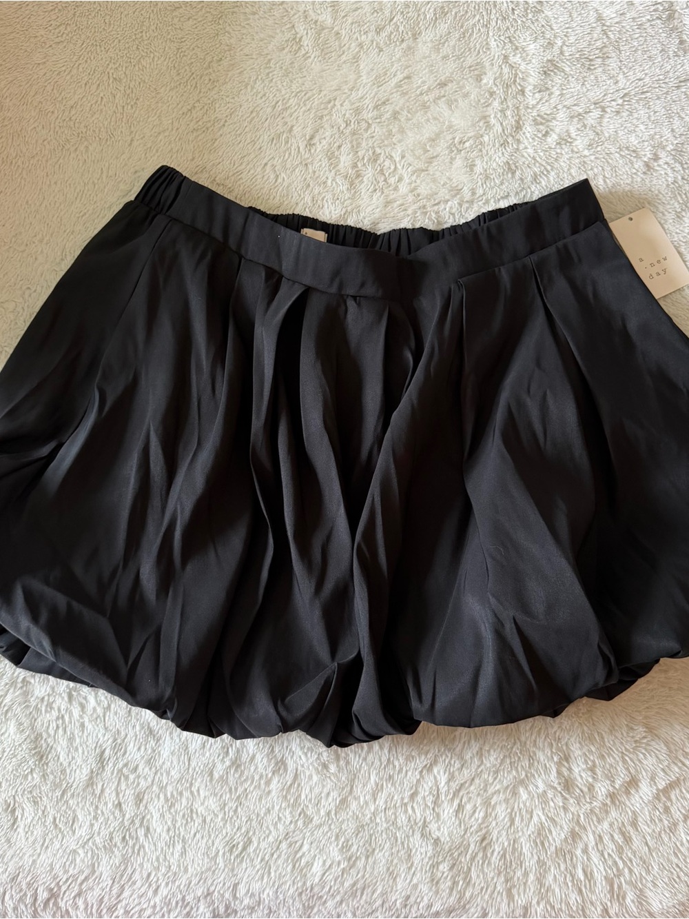 a new day Black Bubble Hem Skirt NWT